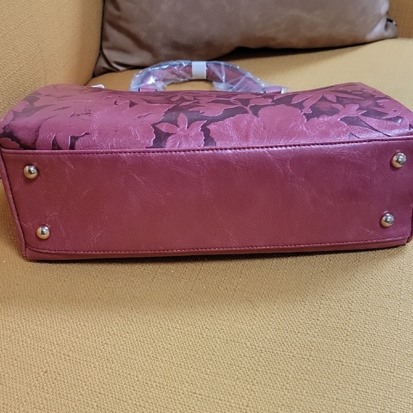 NWT Mellow World Salome Maroon 3D Embossed Gloral Satchel With Crossbody Strap - Picture 6 of 8